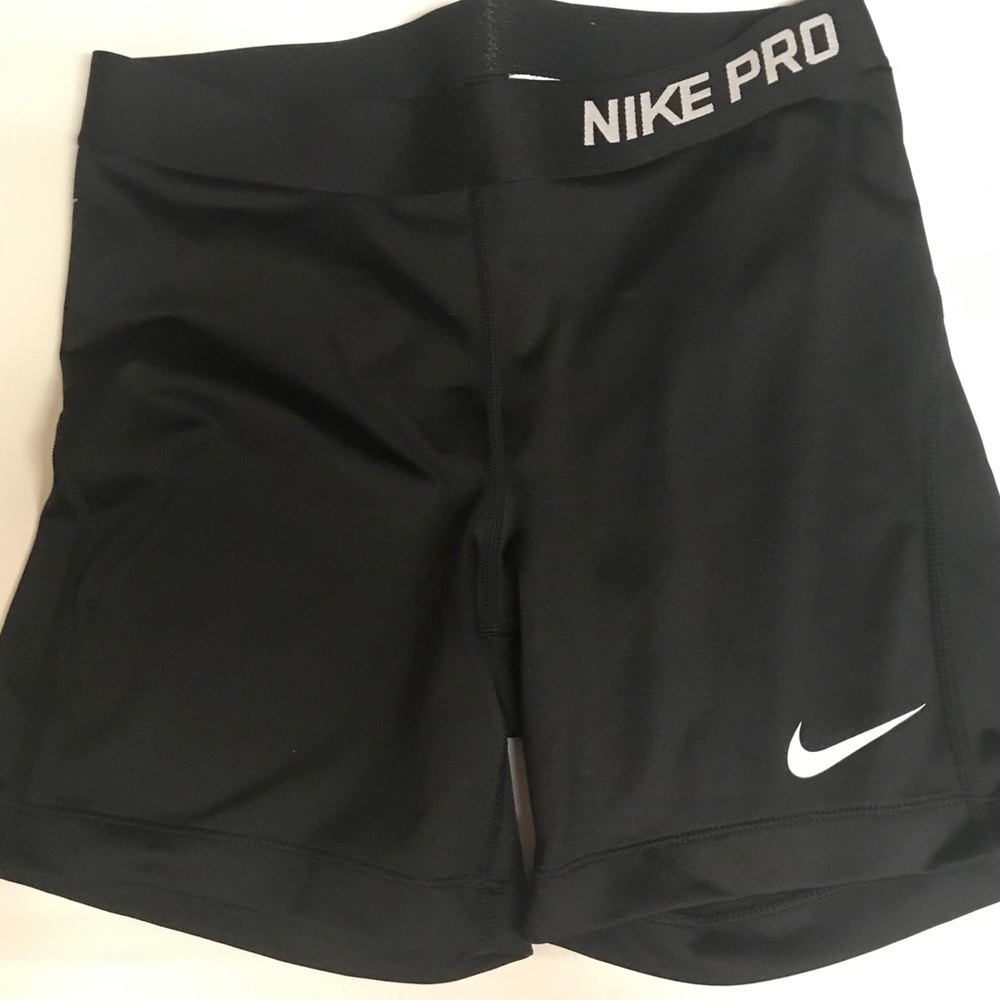 NWOT Nike Pros